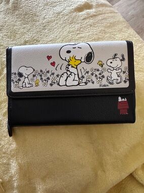 The Bradford Exchange Snoopy & Woodstock Black and White Trifold Wallet
